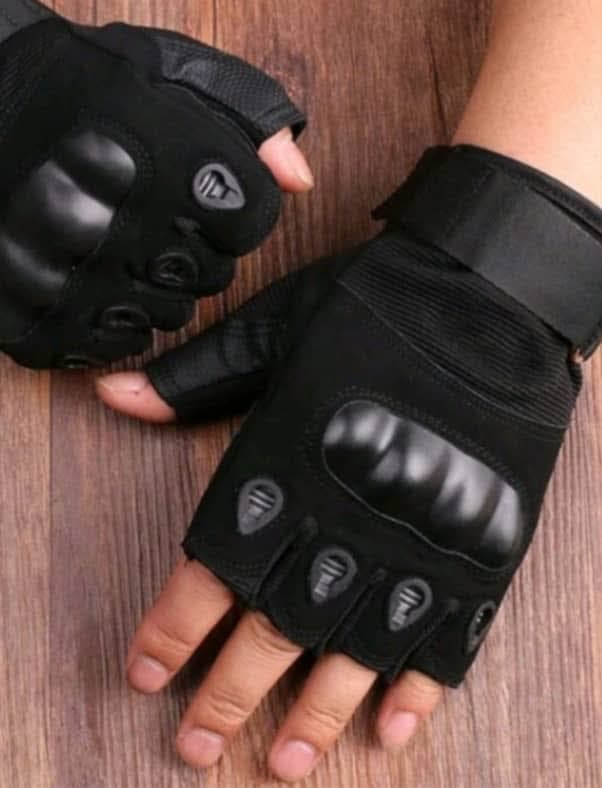 Guantillas con protección negras