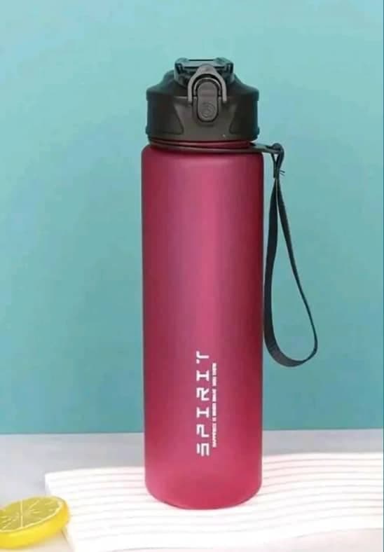 botella de agua deportiva